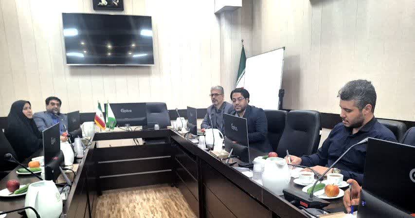 نشست معارفه کارکنان سامانه ۱۳۷ با مدیرکل بازرسی شهرداری قم برگزار شد